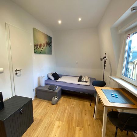 Koblenz - Eigenes Bad,Kueche - Wifi - Parkplatz - 2 Og Apartment Екстериор снимка