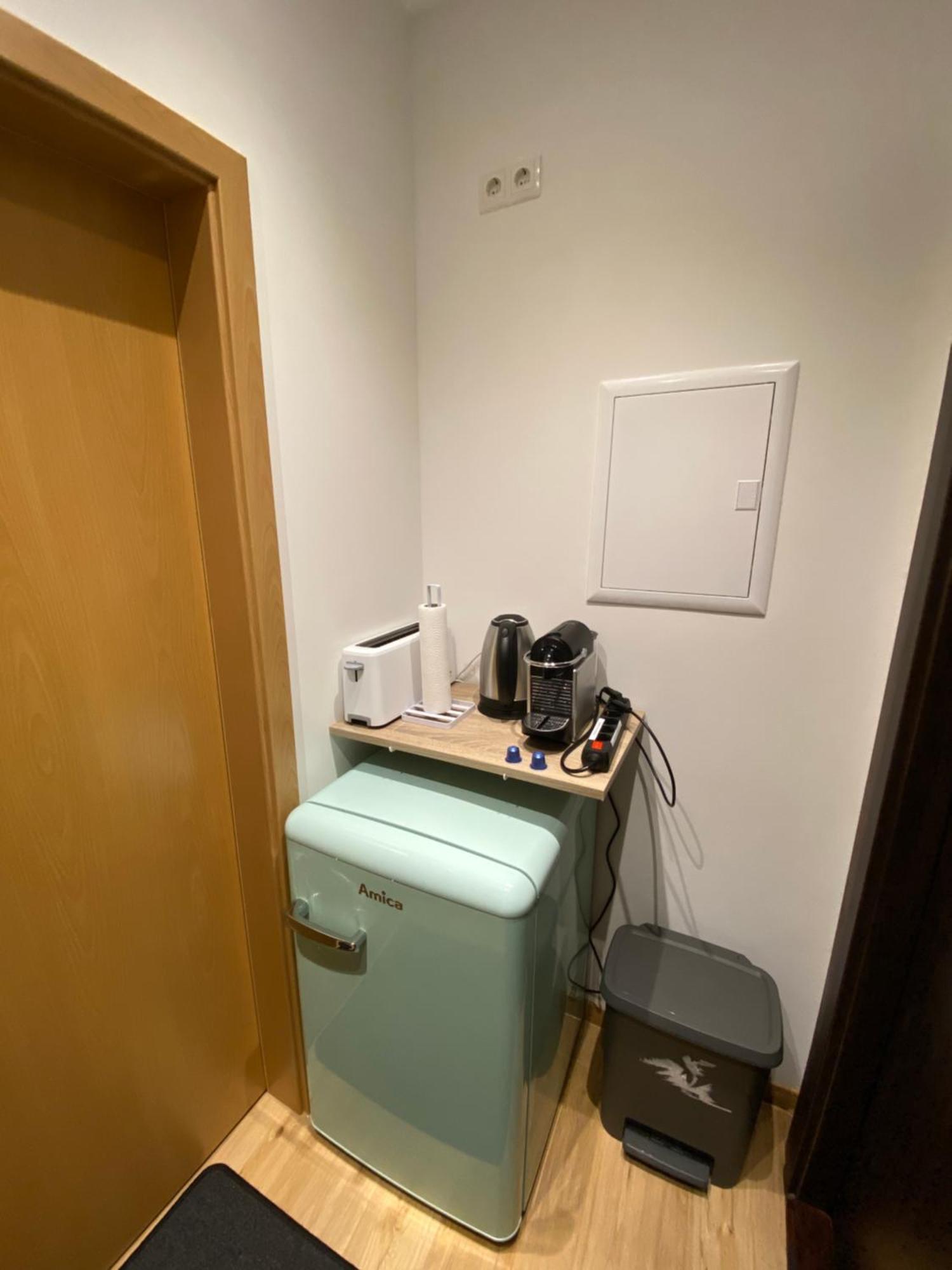 Koblenz - Eigenes Bad,Kueche - Wifi - Parkplatz - 2 Og Apartment Екстериор снимка